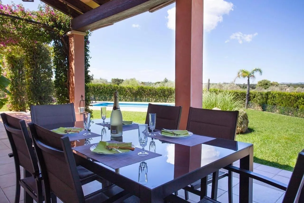 Finca Oliveres Muro 0*,  Spagna